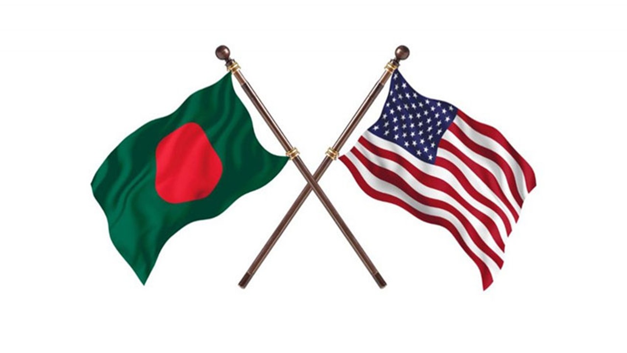 সবার আগে দেশ, তার আগে আমেরিকা